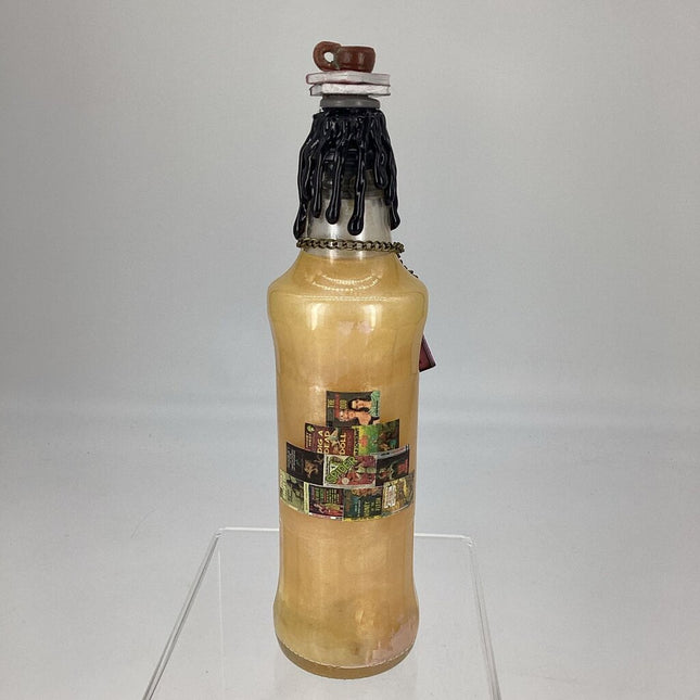 Weird Girls Club - Y