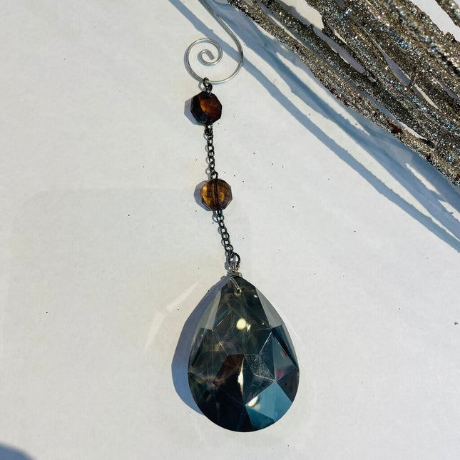 Upcycled jewelry ornament