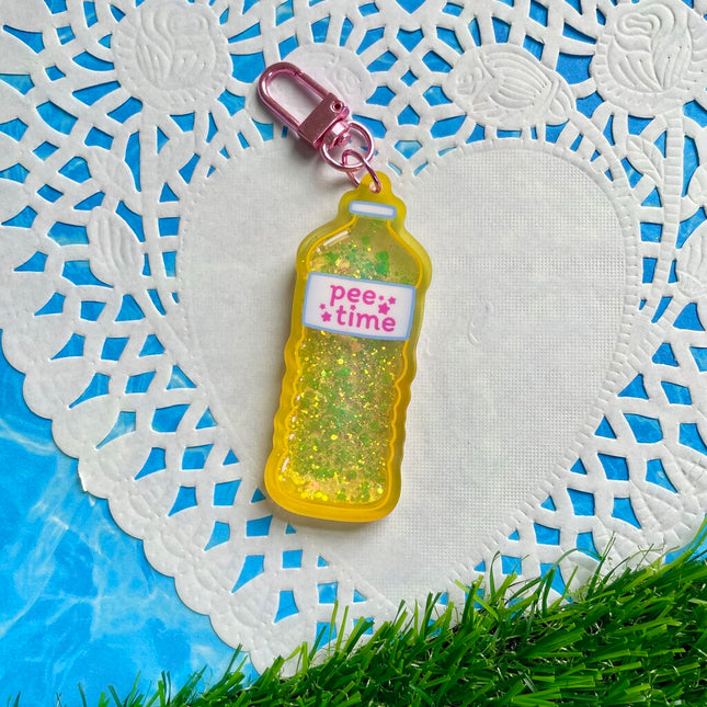 Pee Time Liquid Glitter Charm