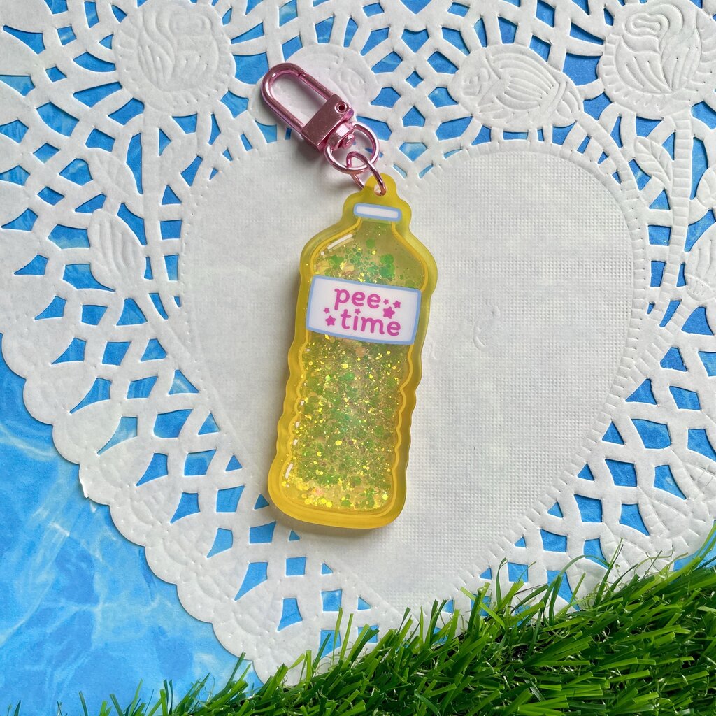 Pee Time Liquid Glitter Charm