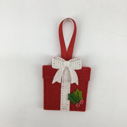 Pretty package ornament