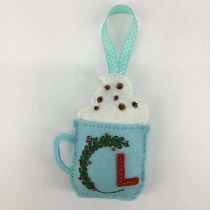 Embroidered wreath mug ornament