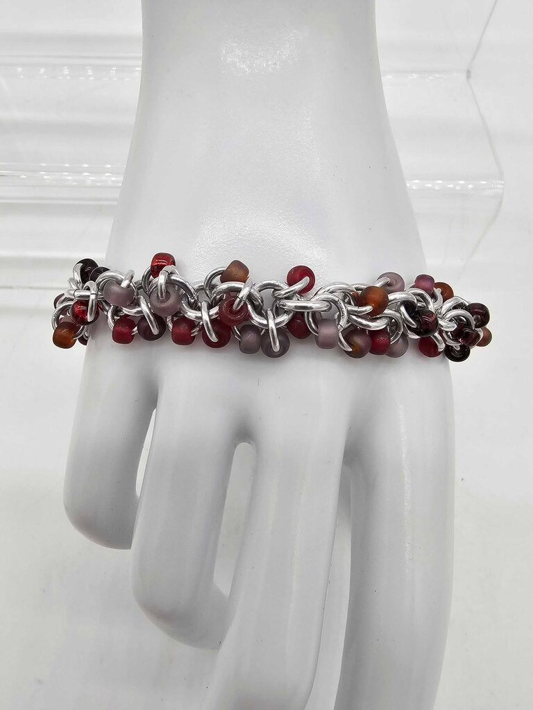 Vineyard Reds Mix Beaded Shaggy Bracelet 8" long, aluminum