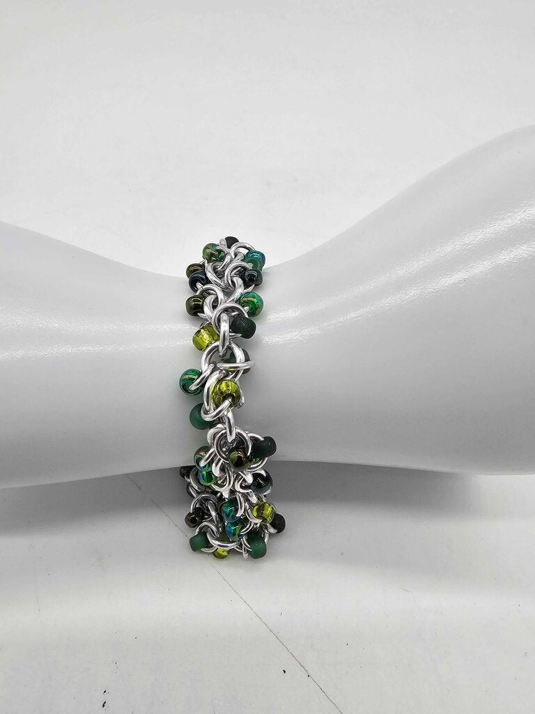 NH Evergreen Mix Beaded Shaggy Bracelet 8" long, aluminum