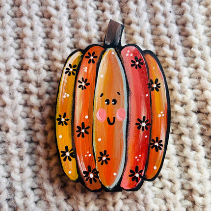 Happy Pumpkin sitter tall