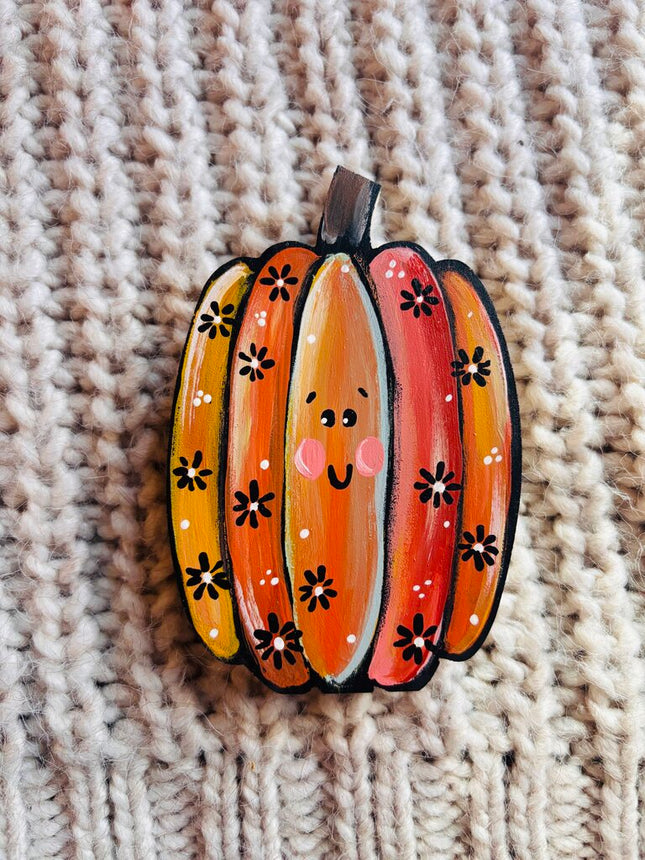 Happy Pumpkin sitter tall