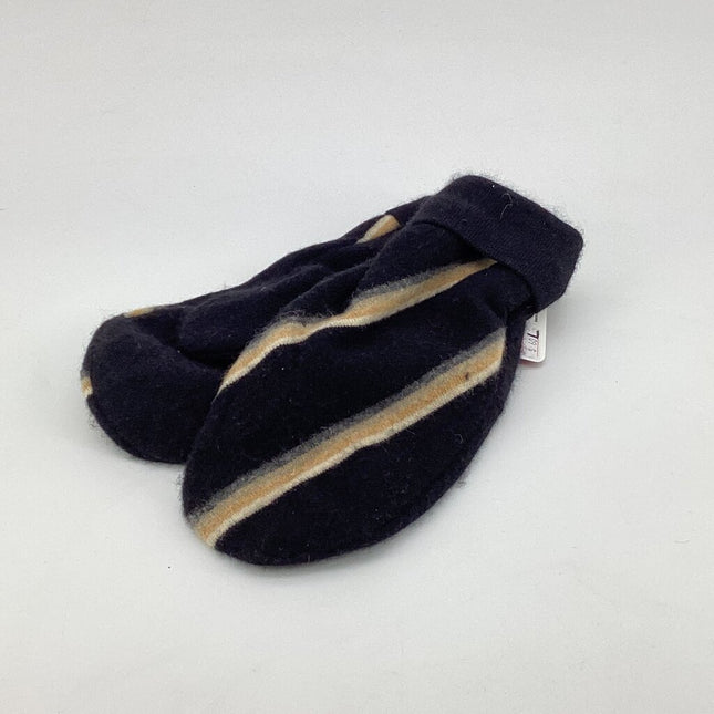 Cashmere sweater mitten