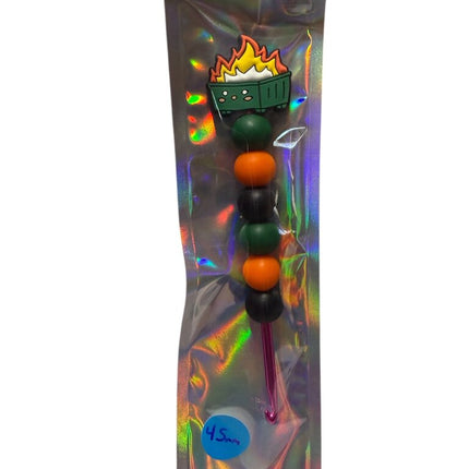 Ergonomic crochet hook 4.5mm dumpster fire