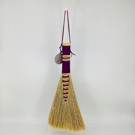 Hawk Tail Whisk Broom, purple, MH189