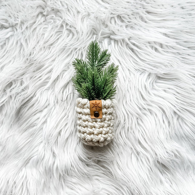 Small Crochet Christmas Tree Cozy in Starlight
