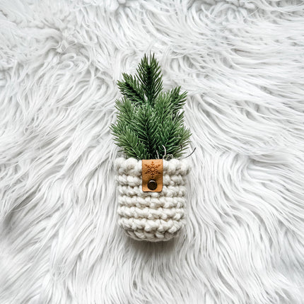 Small Crochet Christmas Tree Cozy in Cream