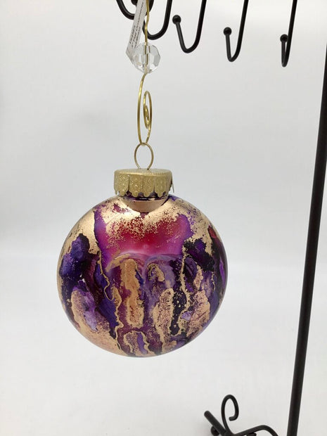 3" Flat Ornaments = Red/Brass