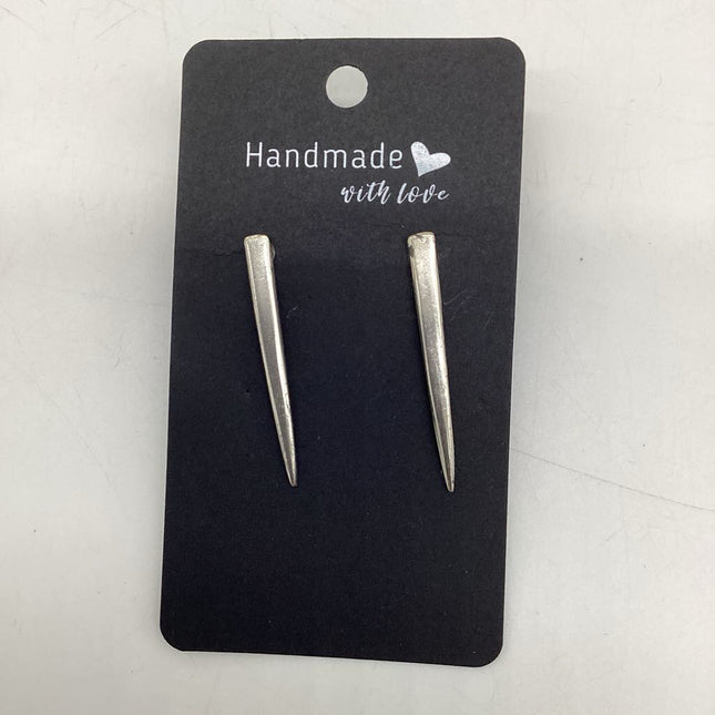 Earrings fork tines