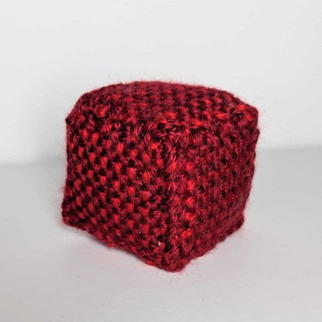 Blockie Shelf Sitter