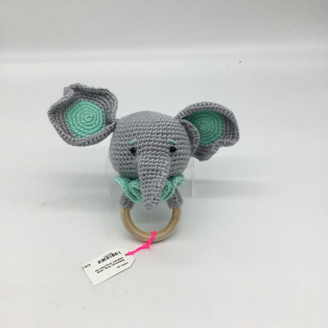 Gray rattle elephant