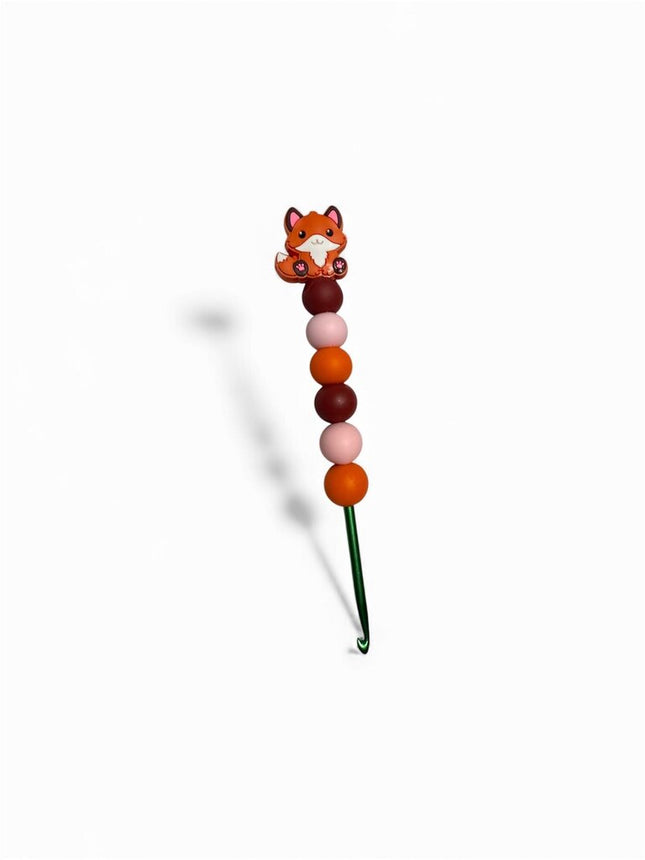 Ergonomic beaded crochet hook 4mm fox