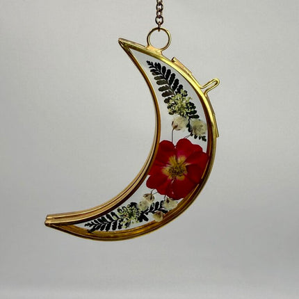 Moon Frame w/ Pressed Florals