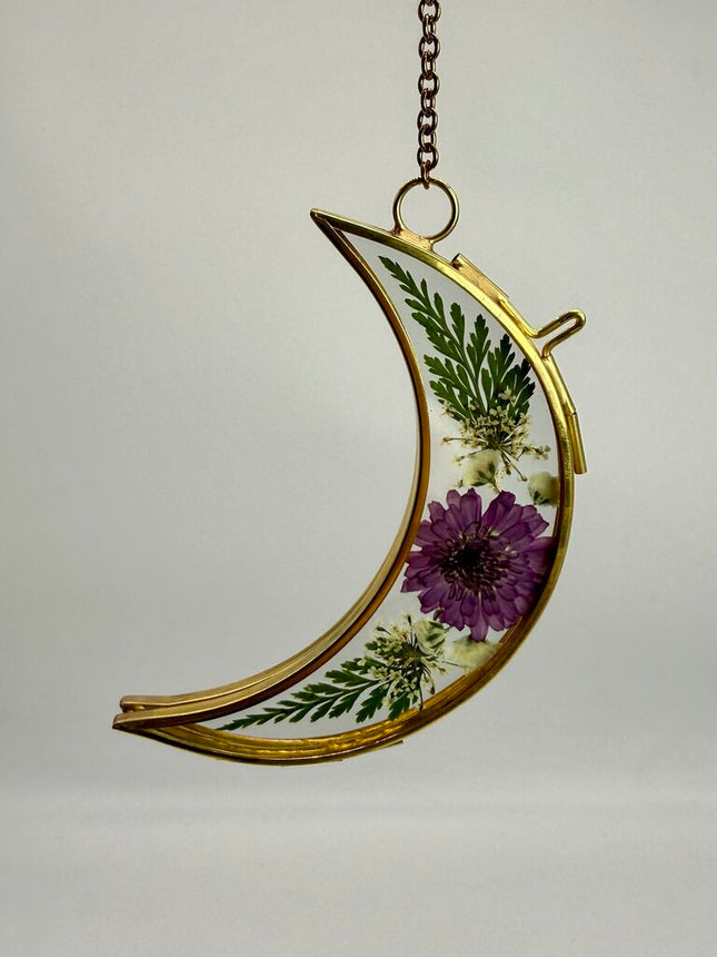 Moon Frame w/ Pressed Florals