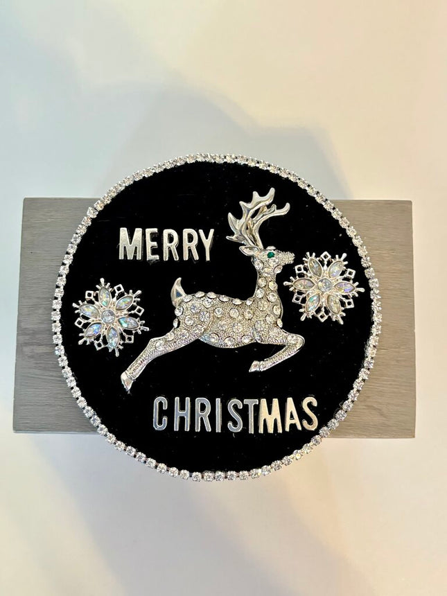 4 inch MAGNET VTG SILVER REINDEER w/ MERRY CHRISTMAS