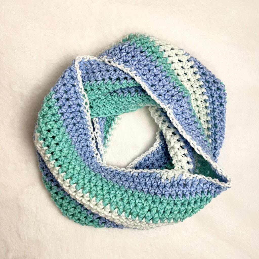 Infinity Scarf - Sweet Roll Spearmint