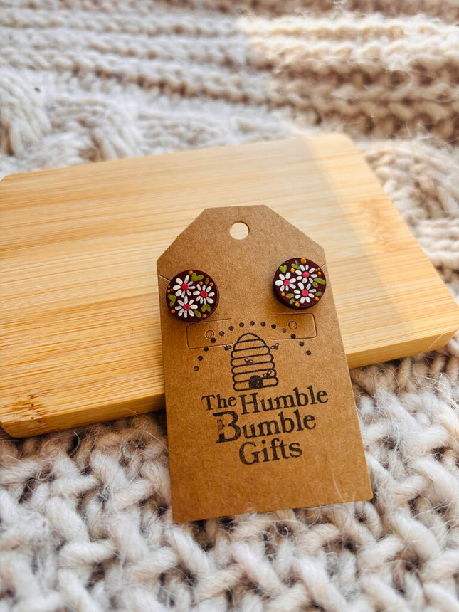 Wood maroon floral stud earrings