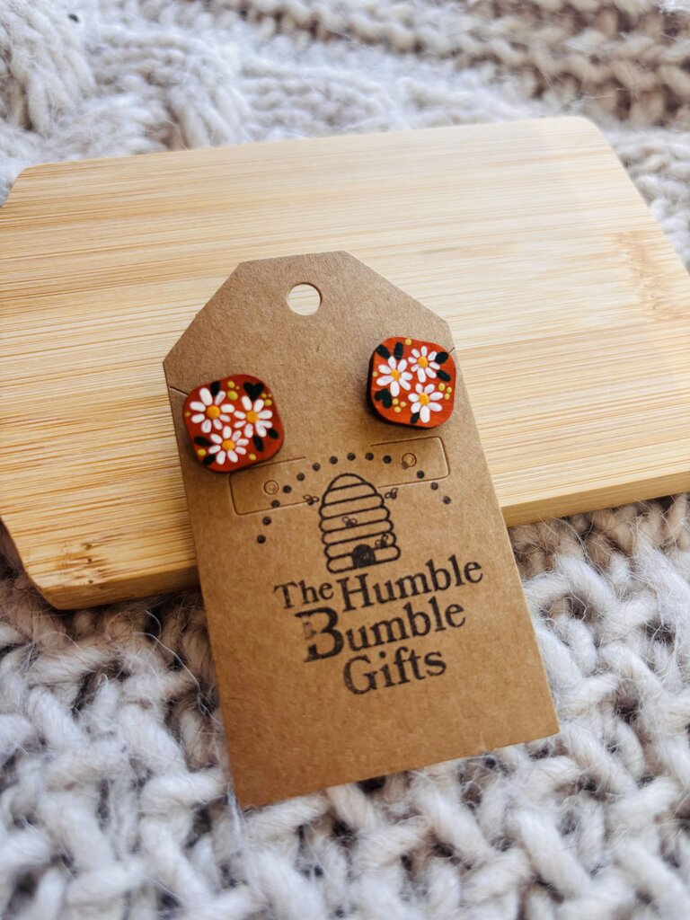 Wood red floral stud earrings