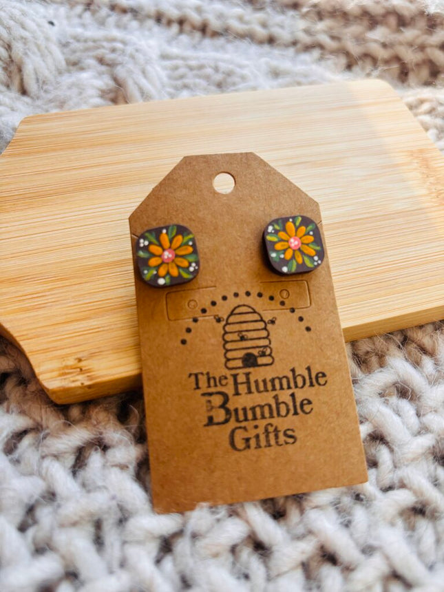 Wood purple floral stud earrings