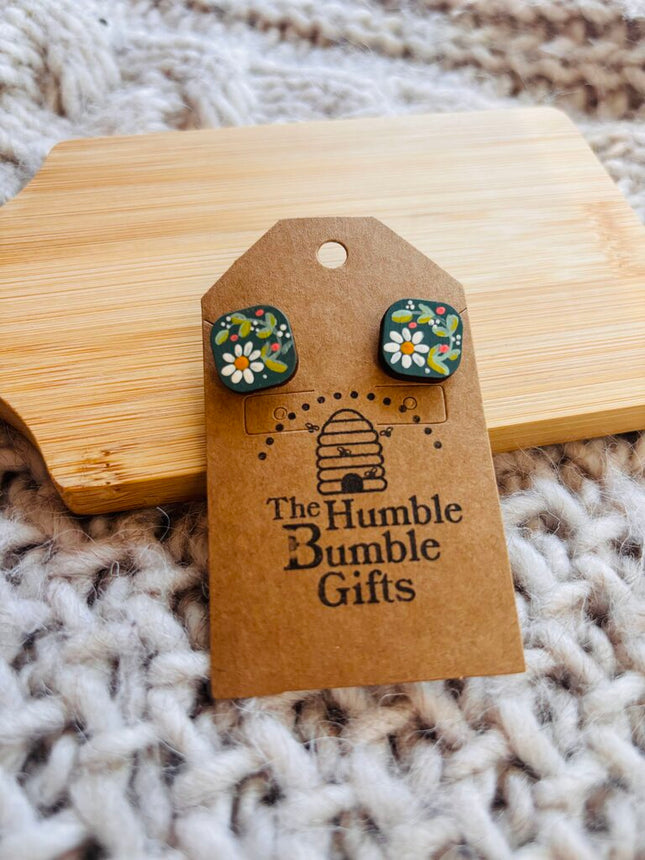 Wood green vine floral stud earrings