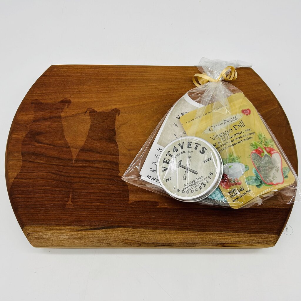 Cherry Cutting Board Dogs Engraving