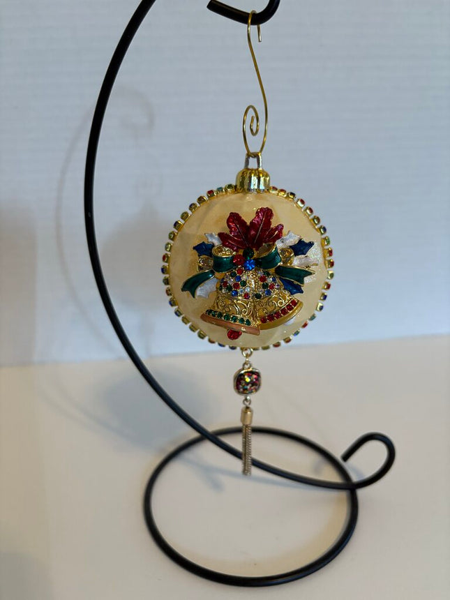 BELL CREAM ROUND ORNAMENT