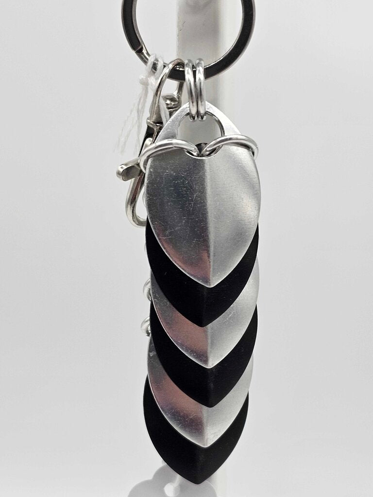 Black Silver Dragon Scale Fidget Keychain Short