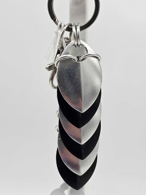 Black Silver Dragon Scale Fidget Keychain Short
