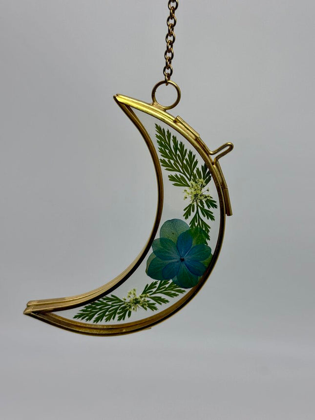4" Moon Frame w/ Pressed Florals
