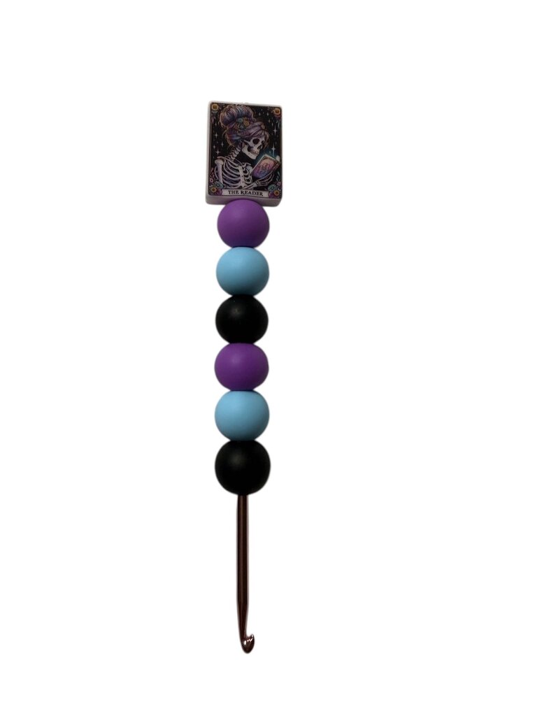 ergonomic beaded crochet hook 3.5mm the reader
