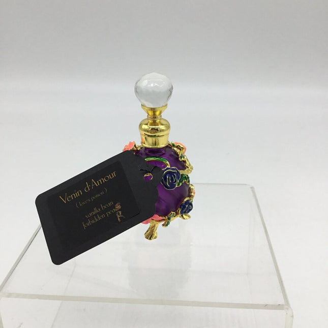 Venin d'Amour ( love's poison) perfume