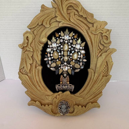 LILY WOODEN FRAME- UNIQUE with tree/plant design & cameo vtg jewelry 8X10