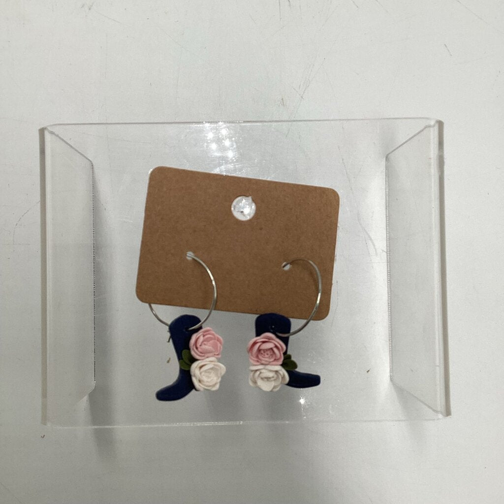 navy boot white/pink flowers