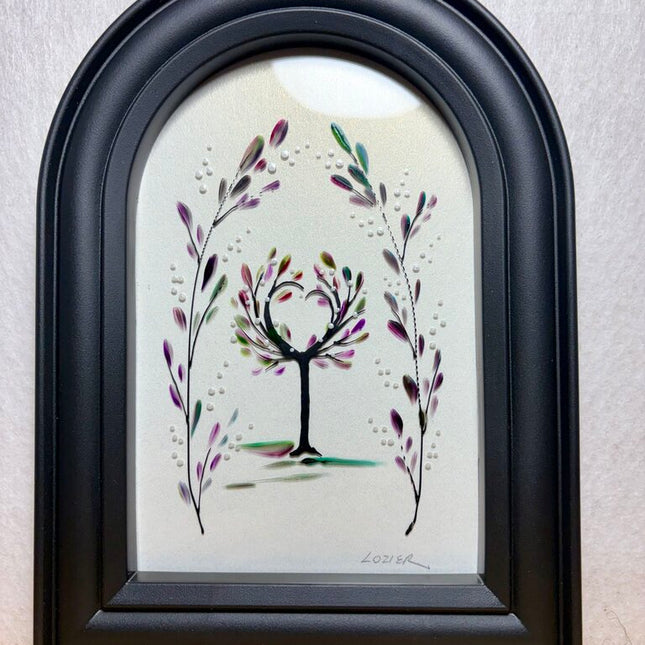 Heart tree burgundy arch frame black