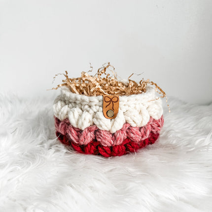 Valentine's Puff Stitch Basket with Bow Tag
