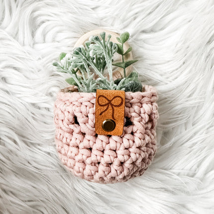 Small Hanging Plant Cozy in Pink with Bow Tag