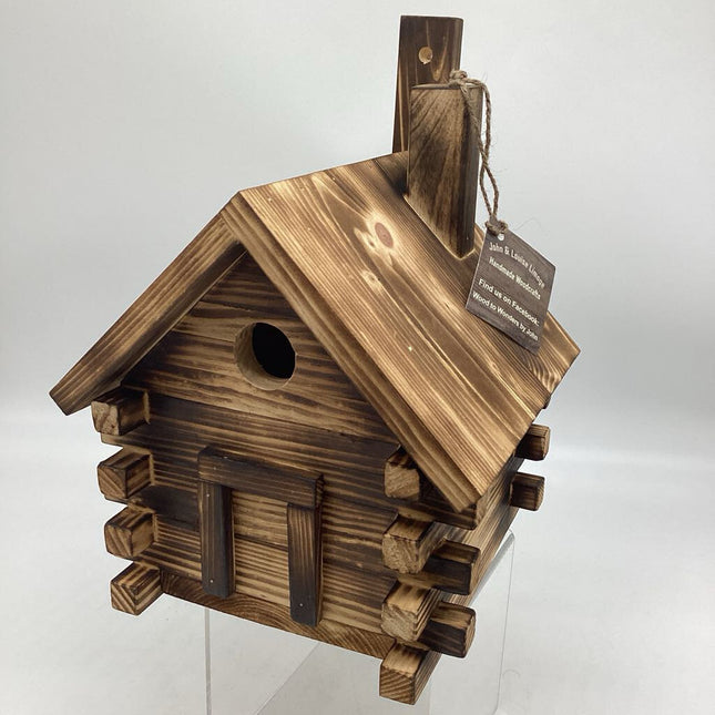 Log Cabin Birdhouse