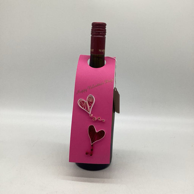 Wine Bottle Tags Dark pink with pikn & white heart and burgundy and white heart