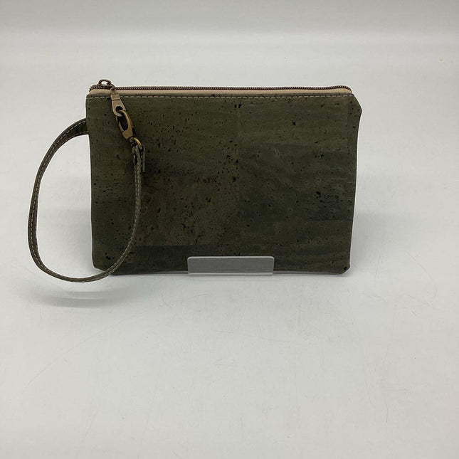 Elora Wristlet- Green