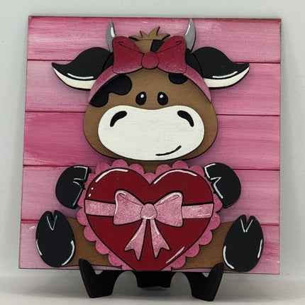 Valentine Cow w/Heart Sm Sign - Interchangeable