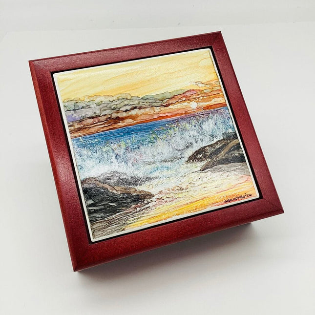 5x5 WalnutRedwood Box- 4x4Tile/Seascape