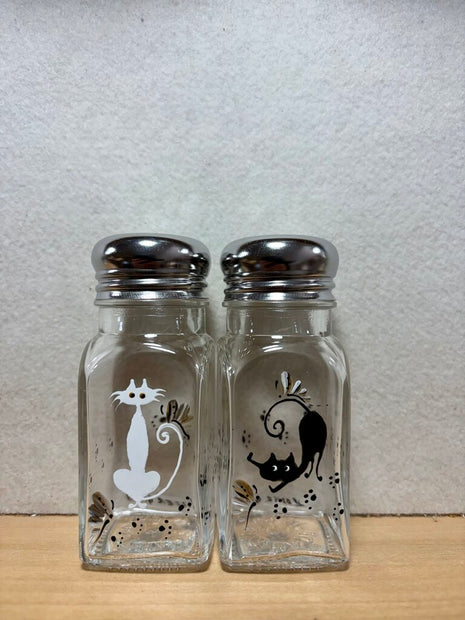 Cats salt and pepper set