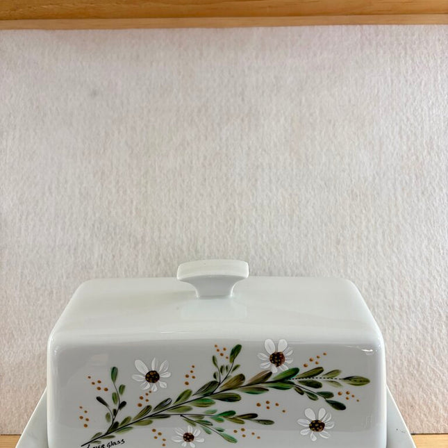 Butter dish