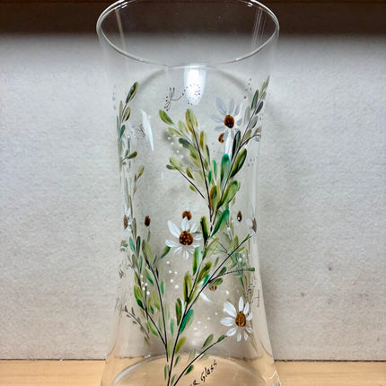 Sydney vase daisies ivory eucalyptus