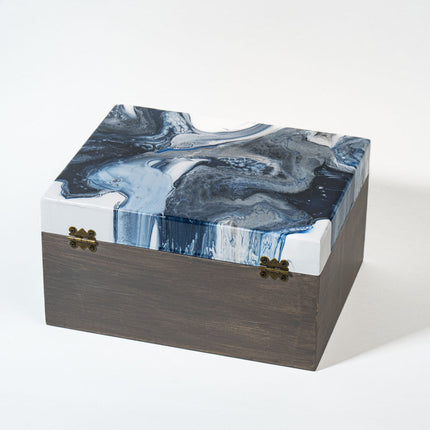 Extra Large Statement Chest Dark blue and white