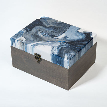 Extra Large Statement Chest Dark blue and white